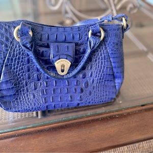 Brahmain cross body bag in blue